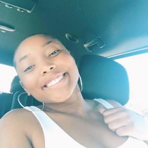 Meet your Posher, Ariana